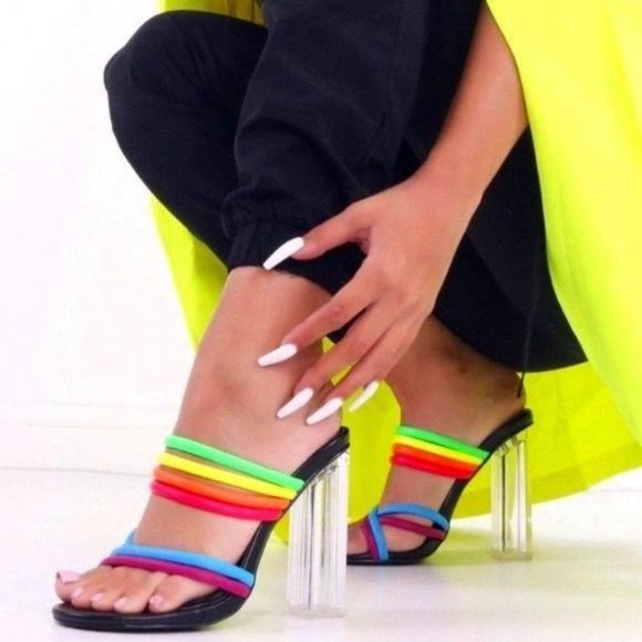 Multicolor Strappy Block Heel Sandals - Picture 7 of 8